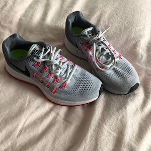 Nike's Women Zoom Air Pegasus